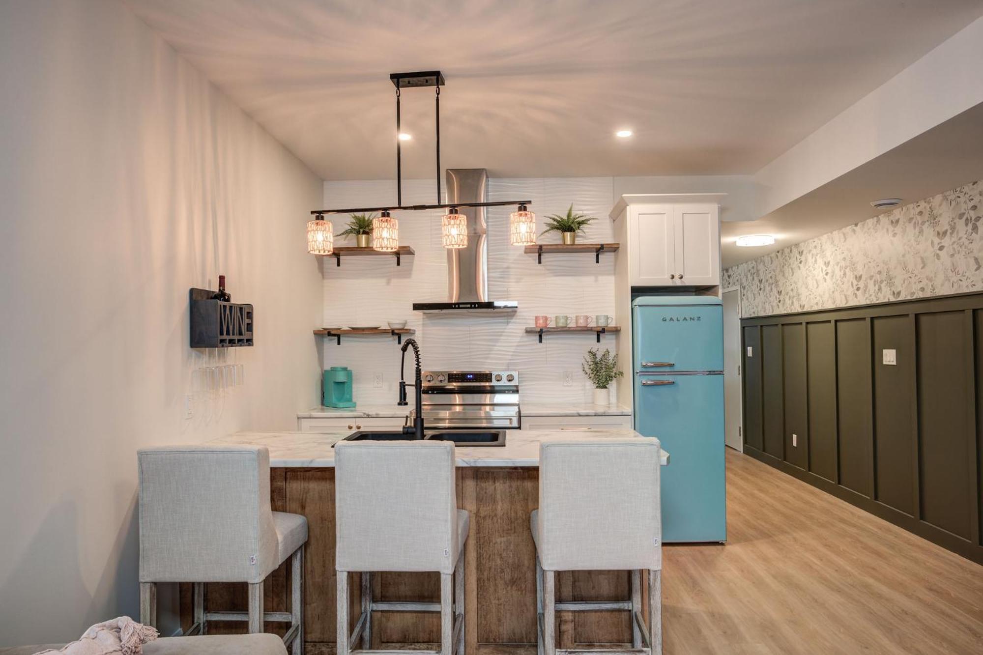 Chic Suite By Westlynn Little Current Ngoại thất bức ảnh